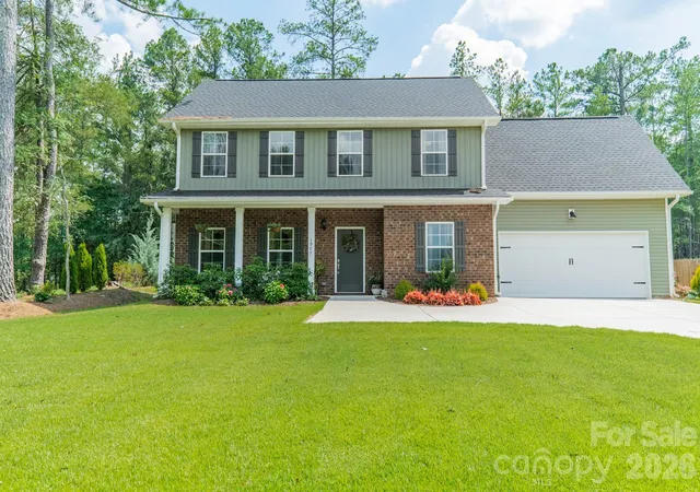 Photo 2 of Single family home for sale at 1977 Charles Ave, Lancaster, SC 29720 | MLS# 4400805 | Listing updated on 2026-10-16