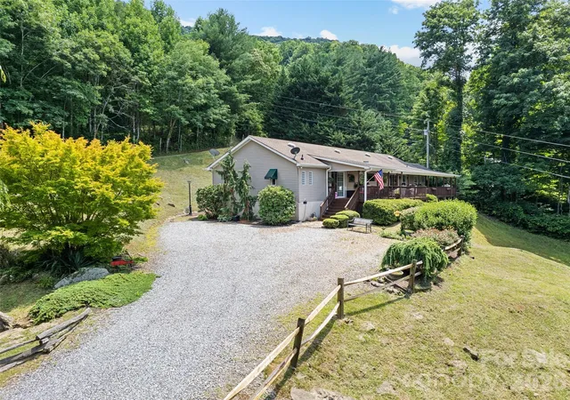 1st image of 412 Gaddy Hts, Waynesville, NC 28786 | MLS# 4400806