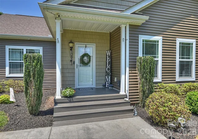 Photo 4 of Single family home for sale at 10943 Harrisburg Rd, Indian Land, SC 29707 | MLS# 4400831 | Listing updated on 2026-09-01