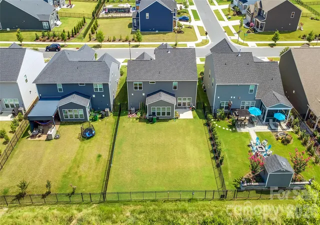 4th image of 14314 Aikenwood Dr, Charlotte, NC 28278 | MLS# 4400832