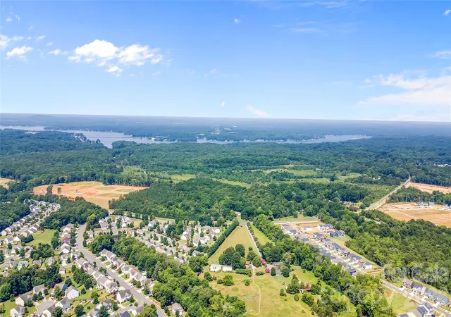 5th image of 14314 Aikenwood Dr, Charlotte, NC 28278 | MLS# 4400832
