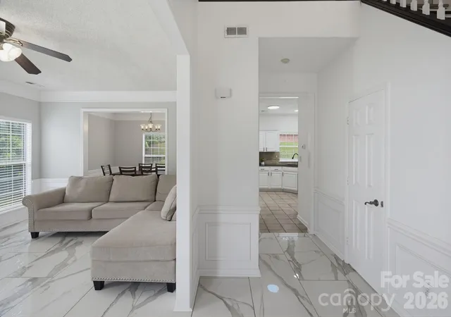 5th image of 6813 Neuhoff Ln, Charlotte, NC 28269 | MLS# 4400846