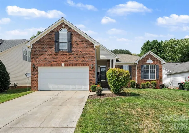 Photo 1 of Single family home for sale at 4017 Guilford Ct Nw, Concord, NC 28027 | MLS# 4400854 | Listing updated on 2026-10-06