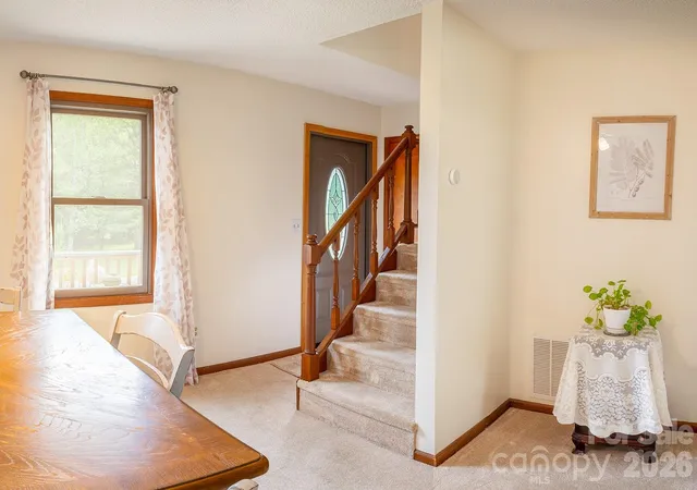 Photo 4 of Single family home for sale at 100 Forest Park Dr, Hendersonville, NC 28792 | MLS# 4400855 | Listing updated on 2026-08-07