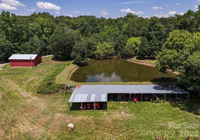 Homes for sale in Dallas, NC | 813 Robinson Clemmer Rd, Dallas, NC 28034 | MLS# 4400860