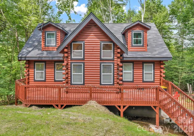 Photo 1 of Single family home for sale at 133 Greenbriar Rd, Beech Mountain, NC 28604 | MLS# 4400899 | Listing updated on 2026-07-28