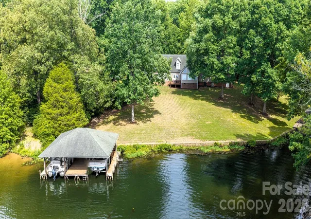Photo 4 of Single family home for sale at 130 Canoe Ct, Mount Gilead, NC 27306 | MLS# 4400919 | Listing updated on 2026-08-24