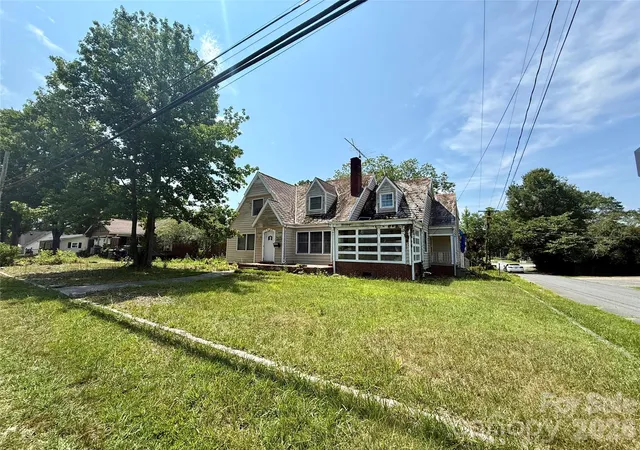 3rd image of 1400 Central Dr, Kannapolis, NC 28083 | MLS# 4400928