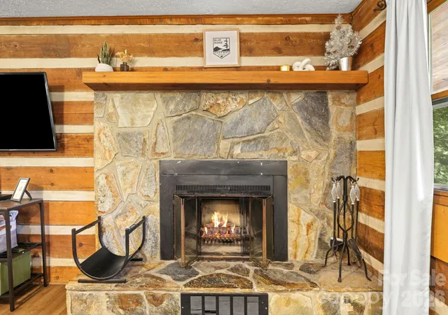 Homes for sale in Bryson City, NC | 237 Biltmore Cir, Bryson City, NC 28713 | MLS# 4400933