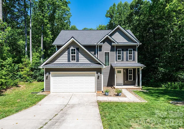 Photo 2 of Single family home for sale at 3605 Still Knoll Ln, Sherrills Ford, NC 28673 | MLS# 4400948 | Listing updated on 2026-09-08