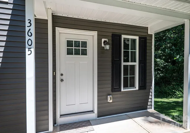 Photo 3 of Single family home for sale at 3605 Still Knoll Ln, Sherrills Ford, NC 28673 | MLS# 4400948 | Listing updated on 2026-09-08