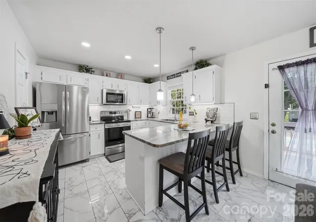 4th image of 927 Victoria Ave, Kannapolis, NC 28081 | MLS# 4400959