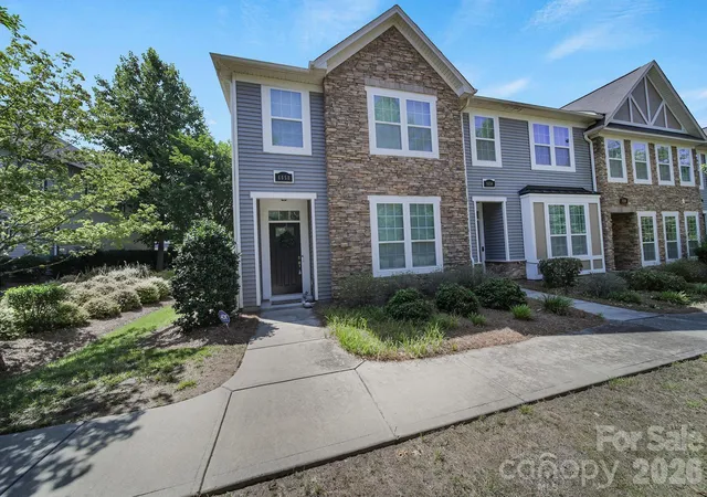 Photo 3 of Townhouse for sale at 6658 Berewick Cmns Pkwy, Charlotte, NC 28278 | MLS# 4400971 | Listing updated on 2026-09-29