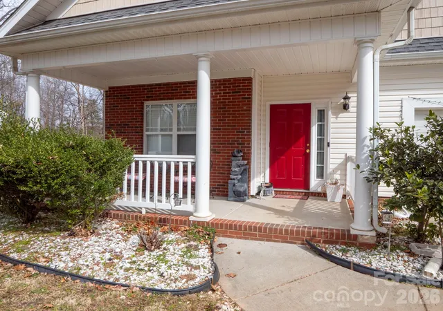 Photo 3 of Single family home for sale at 5912 Almond Rd, Charlotte, NC 28227 | MLS# 4401036 | Listing updated on 2026-08-05