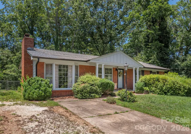 1st image of 25 Laurel Park Dr, Arden, NC 28704 | MLS# 4401066