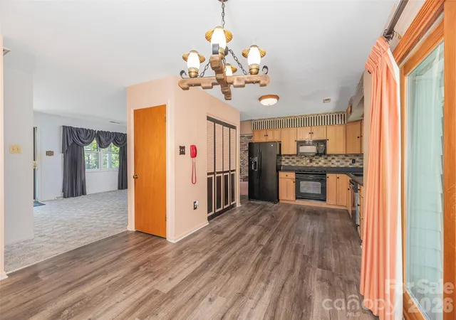 4th image of 25 Laurel Park Dr, Arden, NC 28704 | MLS# 4401066