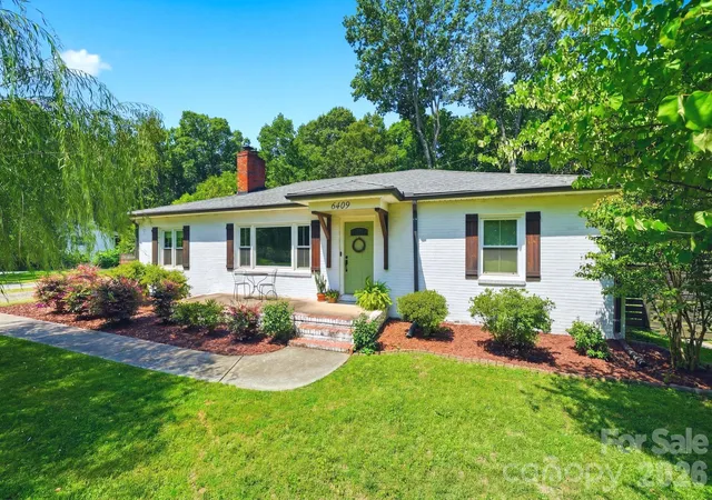 Photo 1 of Single family home for sale at 6409 Woodland Cir, Charlotte, NC 28216 | MLS# 4401074 | Listing updated on 2026-08-03