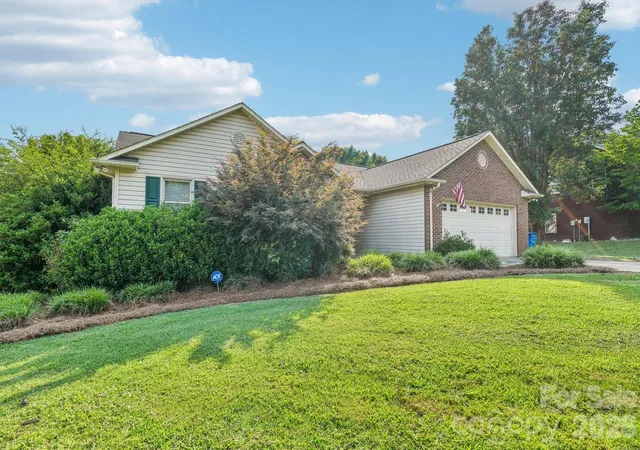 Homes for sale in Albemarle, NC | 203 Royal Ave, Albemarle, NC 28001 | MLS# 4401076