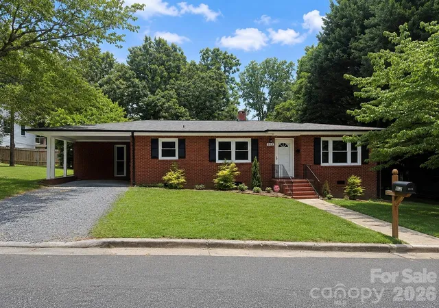Homes for sale in Albemarle, NC | 612 Brown Ave, Albemarle, NC 28001 | MLS# 4401077