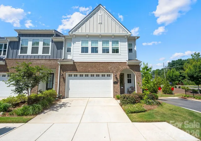 Townhouse for sale at 4135 Merkland Ln, Charlotte, NC 28226 | MLS# 4401079