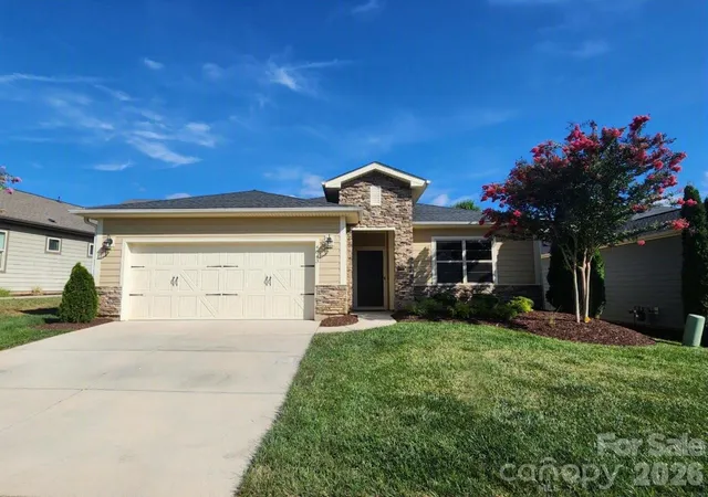Photo 1 of Single family home for sale at 4843 Looking Glass Trl, Denver, NC 28037 | MLS# 4401107 | Listing updated on 2026-10-09