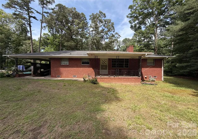 Homes for sale in Bessemer City, NC | 3832 Dallas Cherryville Hwy, Bessemer City, NC 28016 | MLS# 4401112
