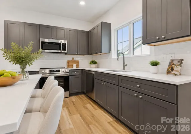 Photo 1 of Single family home for sale at 1175 Stoneglen Dr, Salisbury, NC 28146 | MLS# 4401120 | Listing updated on 2026-08-27