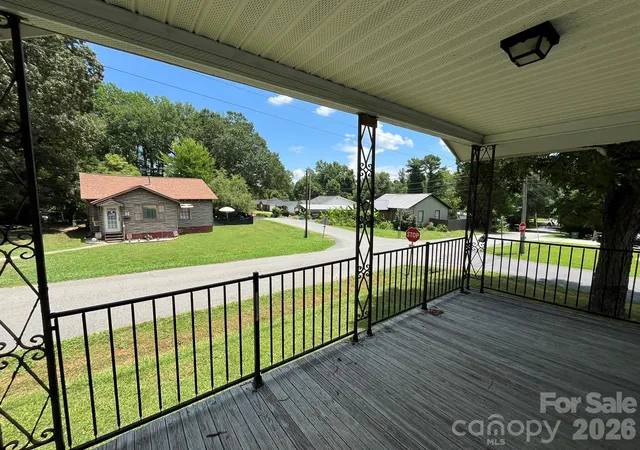 Homes for sale in Mount Holly, NC | 208 Bell St, Mount Holly, NC 28120 | MLS# 4401123
