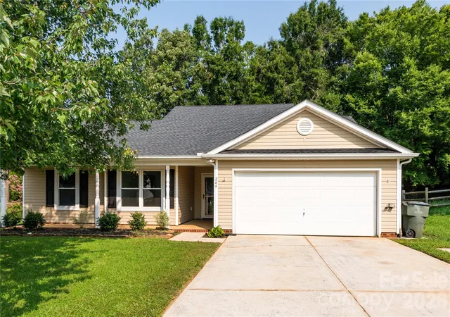 Photo 2 of Single family home for sale at 266 Kendra Dr Sw, Concord, NC 28025 | MLS# 4401162 | Listing updated on 2026-10-01