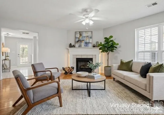 Photo 1 of Single family home for sale at 1968 8th Street Ln Se, Hickory, NC 28602 | MLS# 4401165 | Listing updated on 2026-09-01