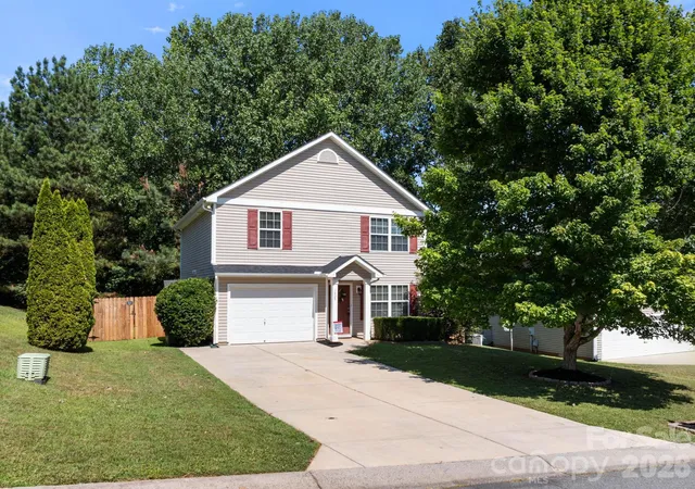 Photo 1 of Single family home for sale at 1429 River Run Rd, Lowell, NC 28098 | MLS# 4401168 | Listing updated on 2026-10-30