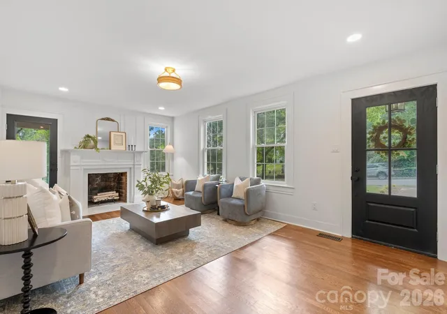 5th image of 625 4Th Street Dr Nw, Hickory, NC 28601 | MLS# 4401185