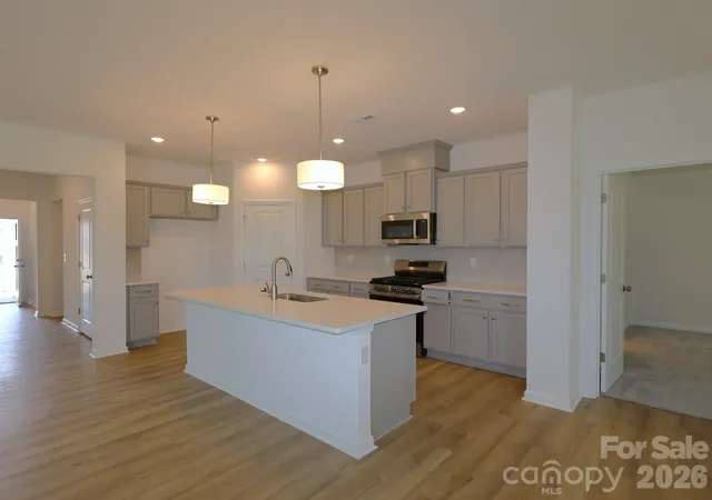 Photo 3 of Single family home for sale at 8895 Visgrove Dr, Sherrills Ford, NC 28673 | MLS# 4401216 | Listing updated on 2026-09-22
