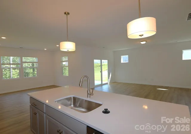 Photo 4 of Single family home for sale at 8895 Visgrove Dr, Sherrills Ford, NC 28673 | MLS# 4401216 | Listing updated on 2026-09-22