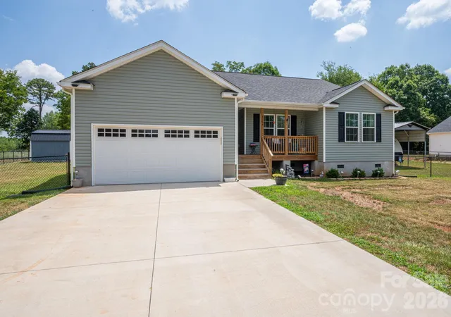 Homes for sale in Newton, NC | 4164 S Olivers Cross Rd, Newton, NC 28658 | MLS# 4401217