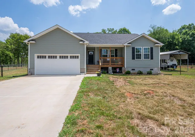 4th image of 4164 S Olivers Cross Rd, Newton, NC 28658 | MLS# 4401217