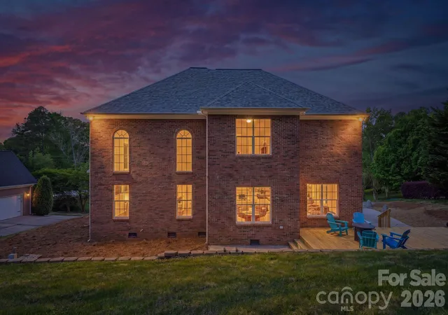 Photo 3 of Single family home for sale at 131 Normandy Rd, Mooresville, NC 28117 | MLS# 4401226 | Listing updated on 2026-10-07