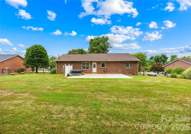Photo 3 of Single family home for sale at 156 Doe Trl Ln, Statesville, NC 28625 | MLS# 4401230 | Listing updated on 2026-09-04