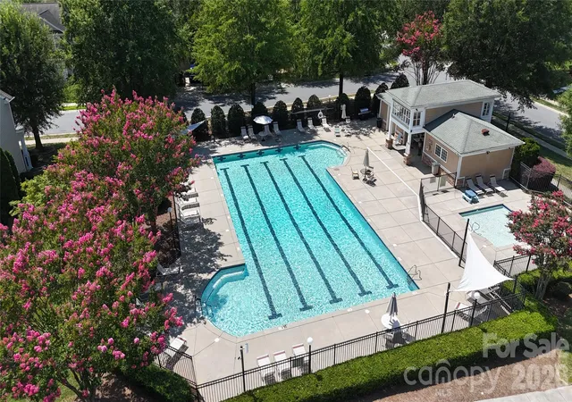 Photo 2 of Single family home for sale at 5226 Coffeeberry Ln, Charlotte, NC 28227 | MLS# 4401255 | Listing updated on 2026-10-06