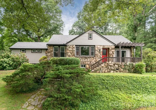 1st image of 25 Mineral Springs Rd, Asheville, NC 28805 | MLS# 4401275