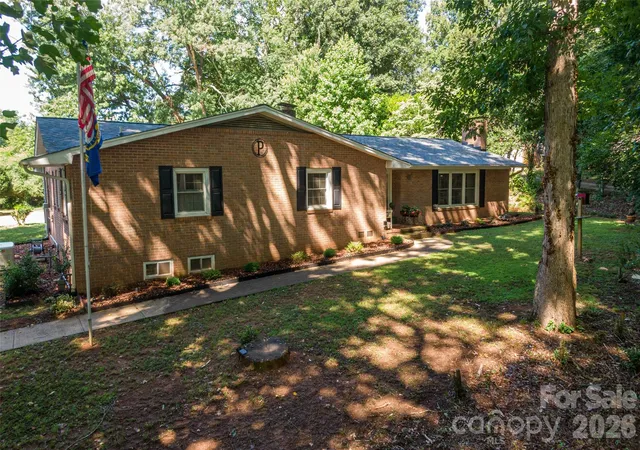 3rd image of 324 Country Club Cir, Shelby, NC 28150 | MLS# 4401280