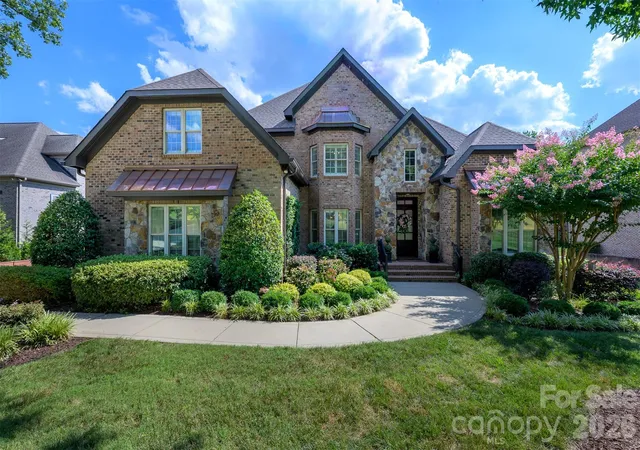 1st image of 1632 Lookout Cir, Waxhaw, NC 28173 | MLS# 4401295