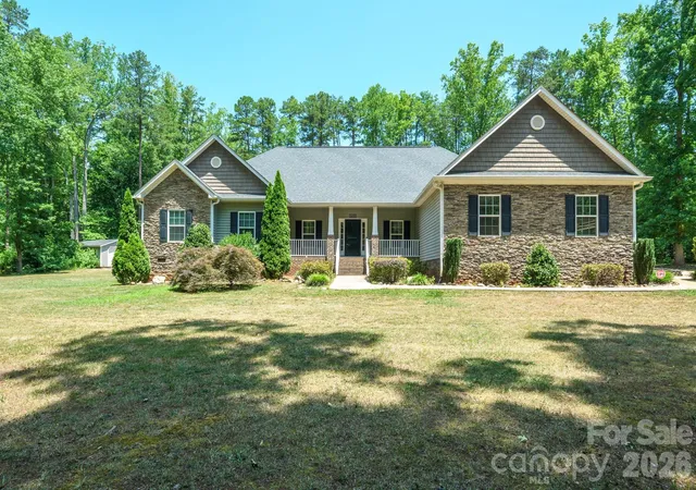 Homes for sale in Maiden, NC | 4628 Cayton Dr, Maiden, NC 28650 | MLS# 4401296