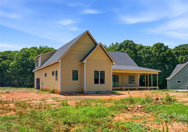 Photo 4 of Single family home for sale at 381 New Salem Rd #7, Statesville, NC 28625 | MLS# 4401299 | Listing updated on 2026-09-22