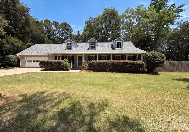 2nd image of 1331 London Dr, Rock Hill, SC 29732 | MLS# 4401315