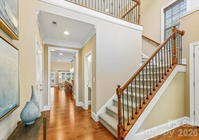 Photo 3 of Sale Pending at 5125 Pansley Dr, Charlotte, NC 28226 | MLS# 4401320 | Listing updated on 2026-09-17