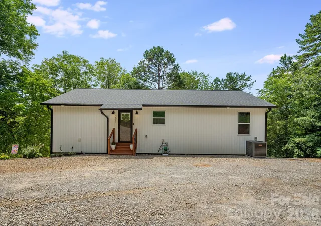 Photo 3 of Single family home for sale at 295 Penland St, Clyde, NC 28721 | MLS# 4401322 | Listing updated on 2026-09-14