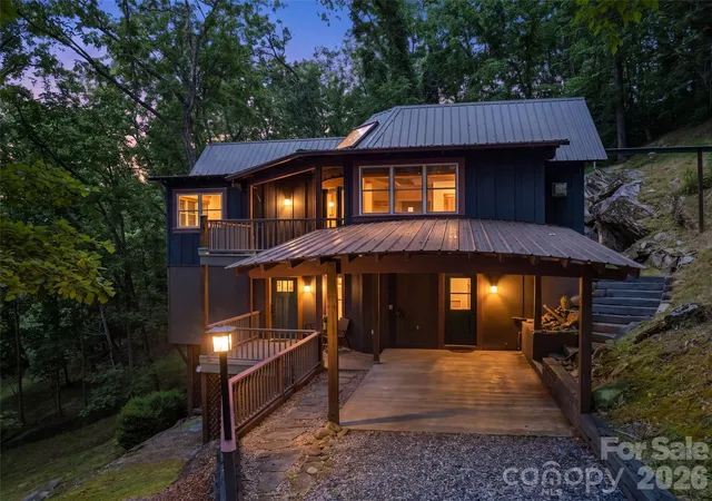 Photo 1 of Single family home for sale at 145 Hiaway Trl, Clyde, NC 28721 | MLS# 4401337 | Listing updated on 2026-09-27