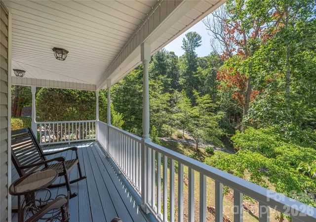 5th image of 602 Hidden Springs Dr, Asheville, NC 28804 | MLS# 4401344