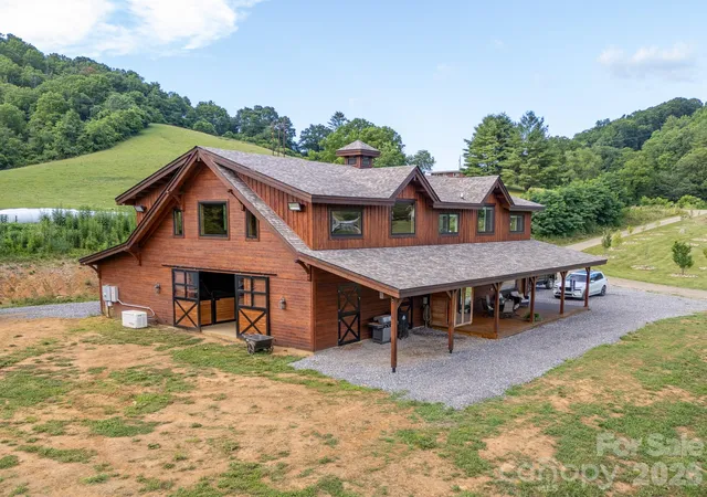 Photo 1 of Single family home for sale at 793 State Hwy 197 S, Burnsville, NC 28714 | MLS# 4401366 | Listing updated on 2026-07-27